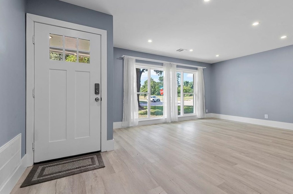 2418 Wilde Rock Way, Houston TX  77018-7147 exterior