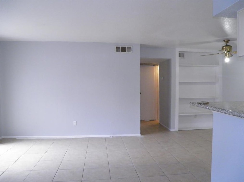 6001 Reims Rd Apt 901, Houston, TX 77036