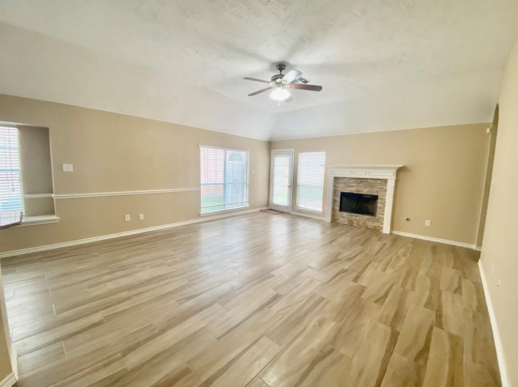 5618 Indigo Trails Dr, Richmond, TX 77469
