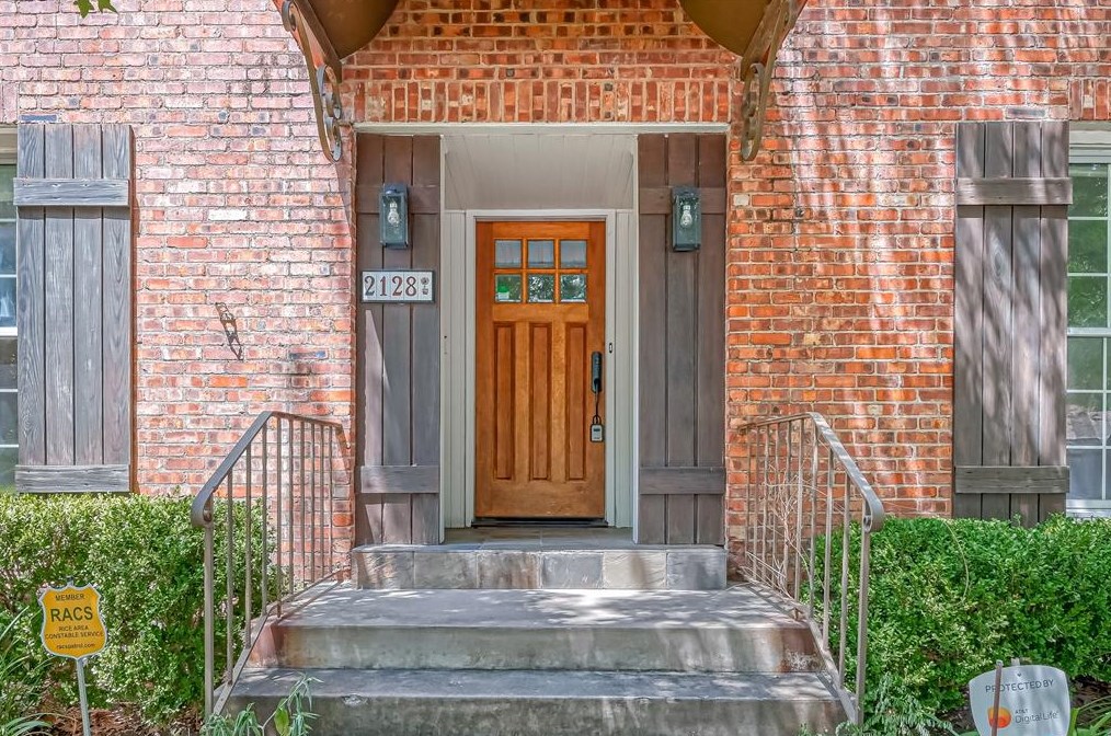 2128 Watts St, Houston, TX 77030