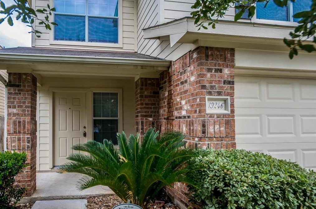 19246 Cypress Peak Ln, Katy, TX 77449