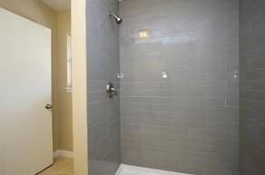 16910 Creeksouth, Houston TX  77068-2105 exterior