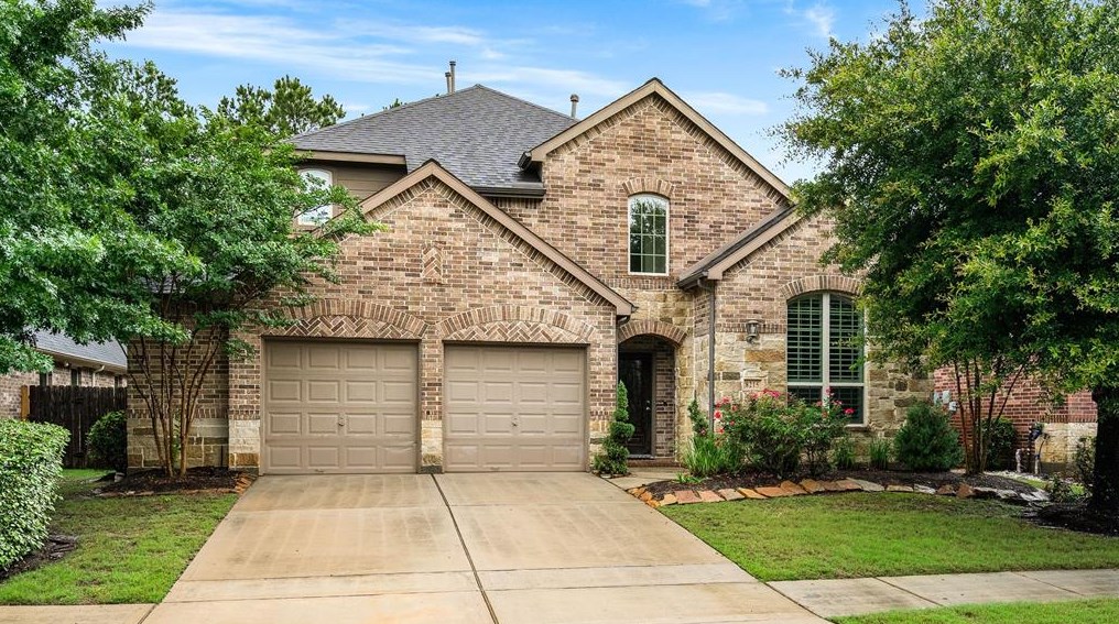 8215 Horsetail Ct, Conroe, TX 77385