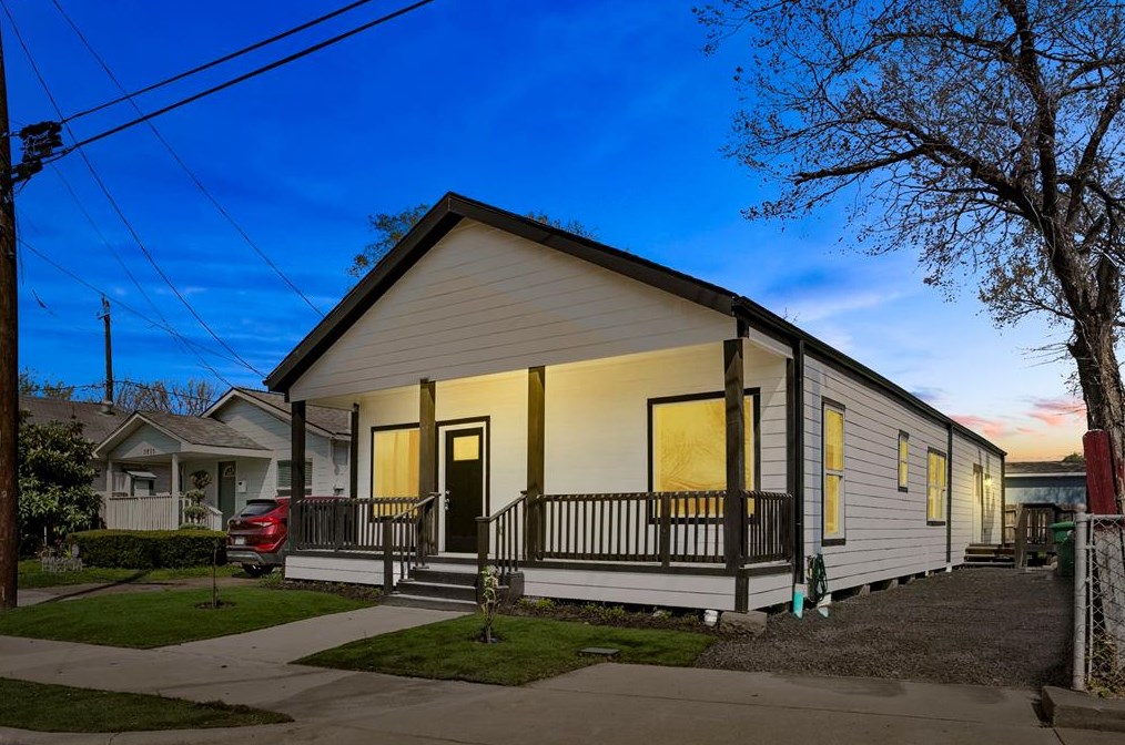 5807 Texas St, Houston TX 77011-4351 exterior