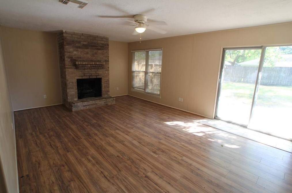 2634 Heritage Colony Dr, Houston TX  77598-3208 exterior
