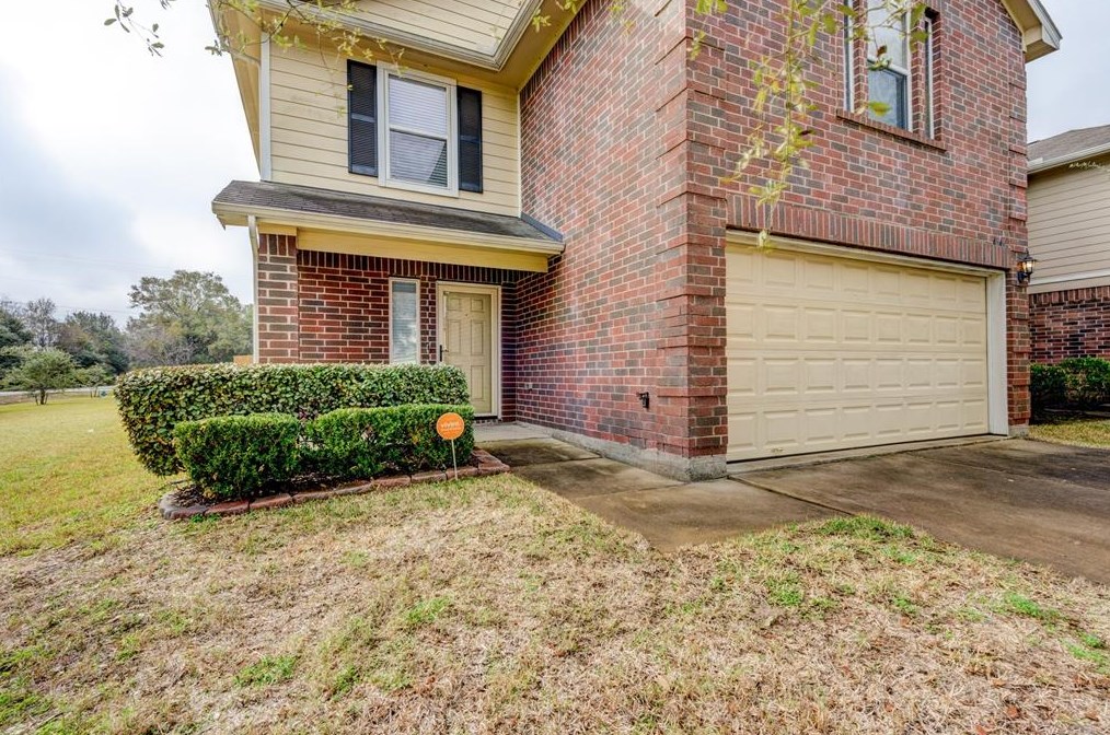 4346 Richmeadow Dr, Houston TX  77048-5588 exterior