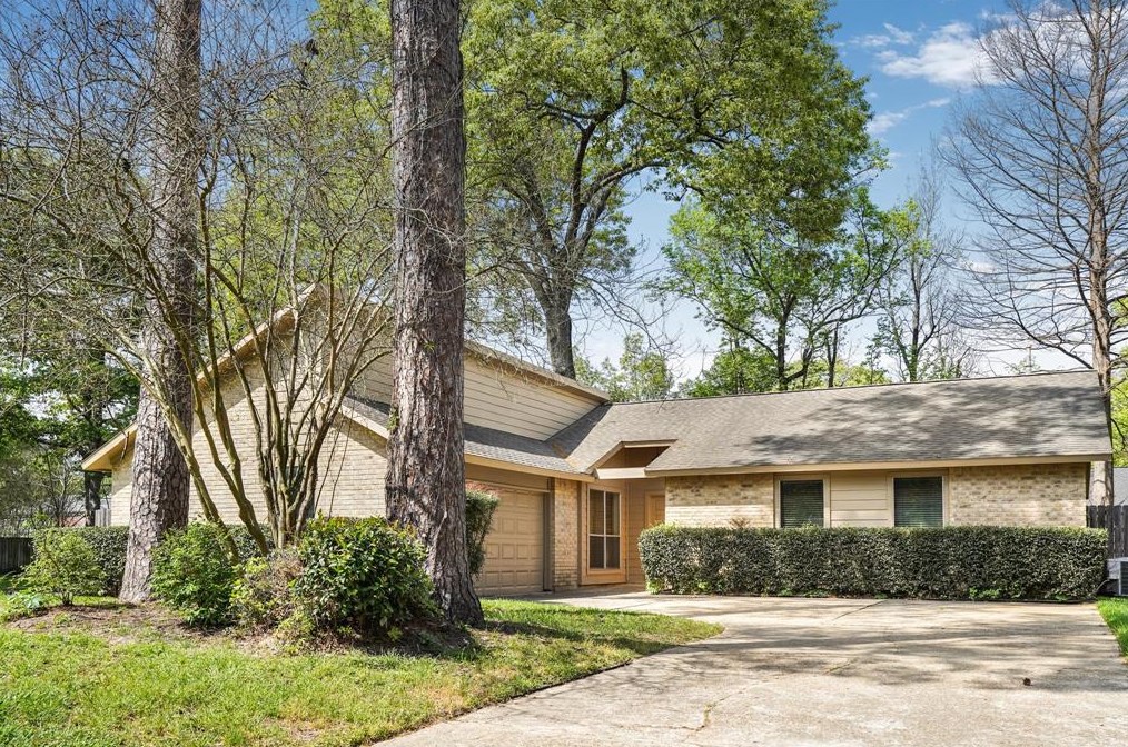 3203 Silver Falls Dr, Humble, TX 77339