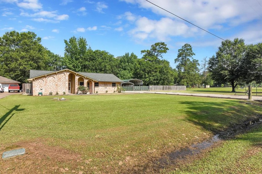 20298 Lakeside Dr, Porter, TX 77365-3201