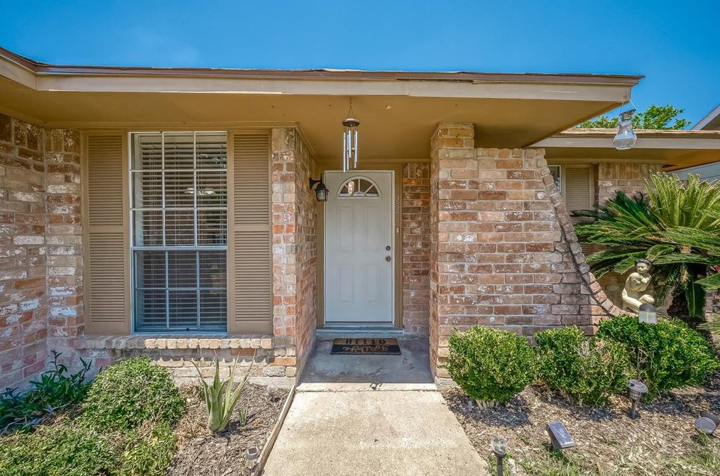 1922 Beaver Bend Rd, Houston, TX 77088-1710