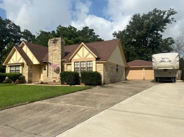 616 Dogwood St, Richwood, TX 77566