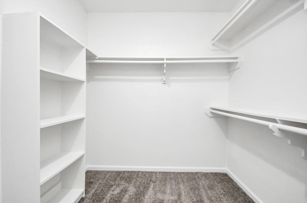 13406 Clarewood Dr, Houston TX 77081-5001 exterior