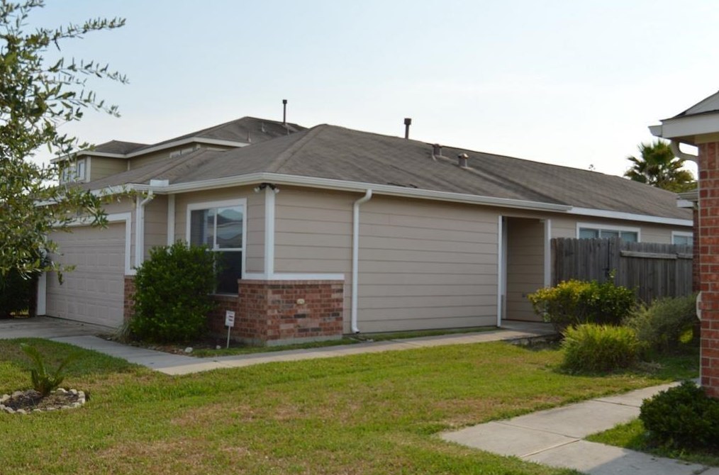 7619 Yucca Field Dr, Cypress, TX 77433