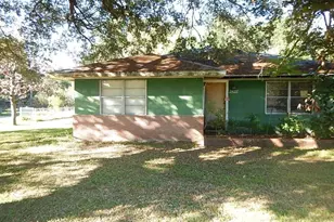 3429 Graves Ave, Groves, TX 77619 - Photo 2