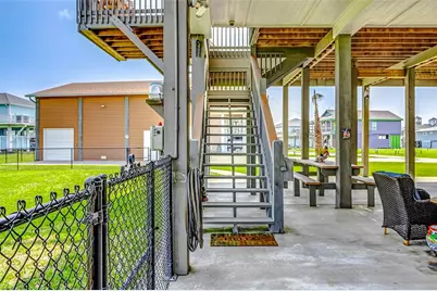 950 Seadrift Drive, Crystal Beach, TX 77650 - Photo 26