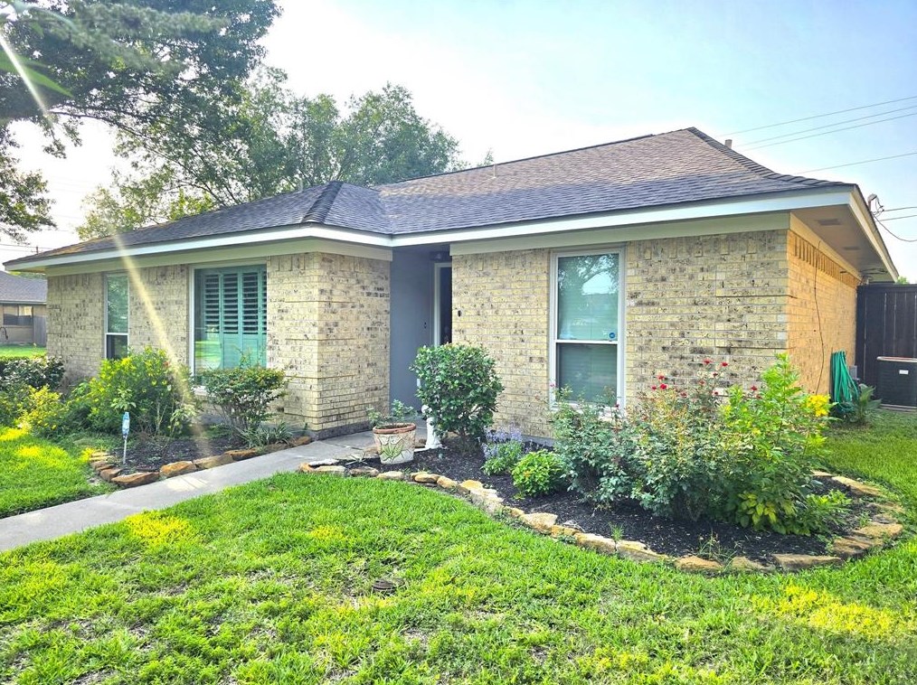 1101 Shellfish Dr, Bay City, TX 77414-8337