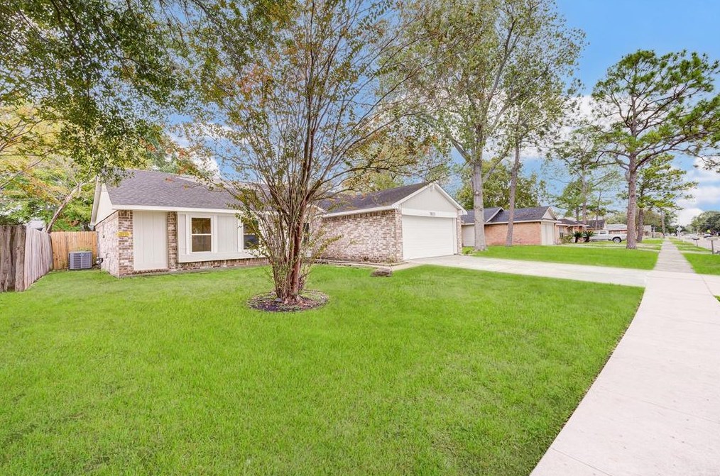 1823 Grand Park Dr, Missouri City, TX 77489