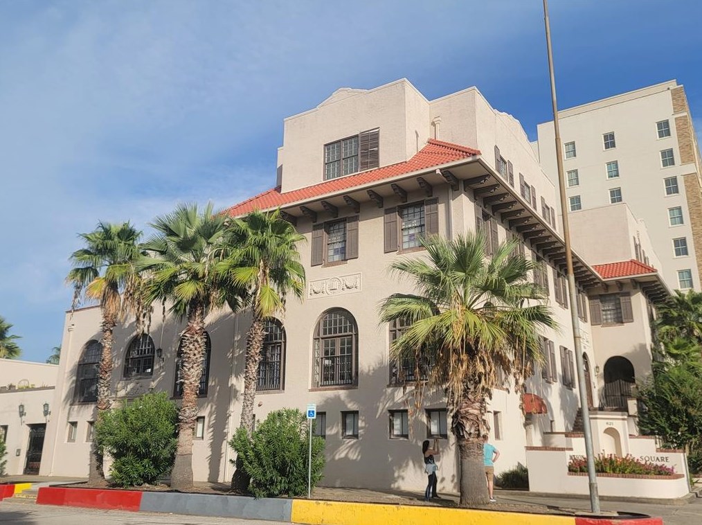 621 Moody #302, Galveston, TX 77550