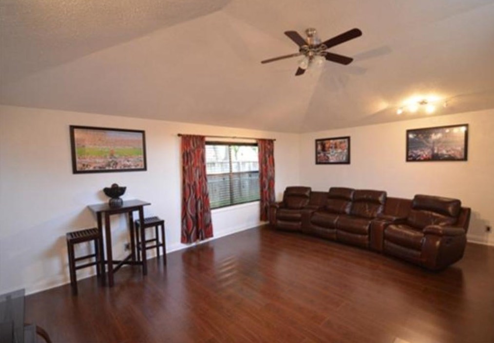 3127 The Highlands Dr, Sugar Land TX  77478-4263 exterior