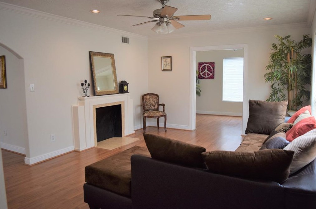 2301 Wheeler St, Houston TX  77004-5233 exterior