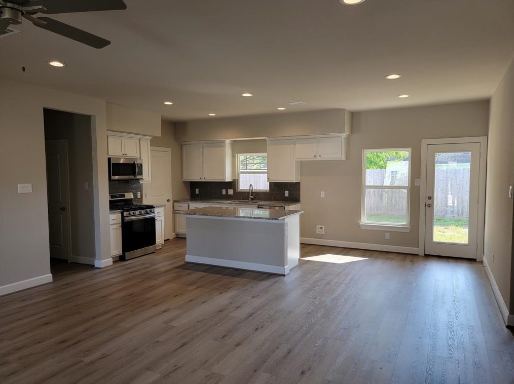1606 La Delle St, Dinsmore, TX 77488