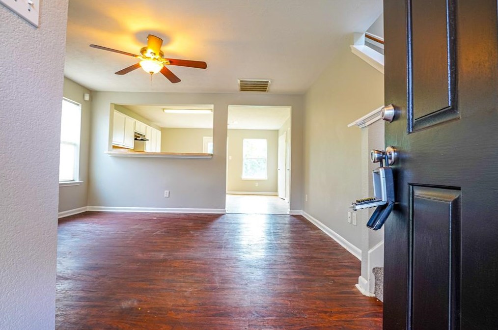 422 Silky Leaf Dr, Houston TX  77073-2830 exterior