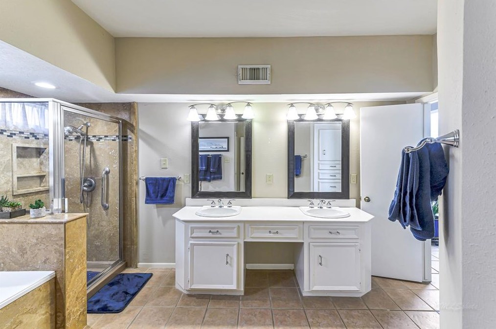 1410 Stependale Dr, Katy TX  77450-4923 exterior