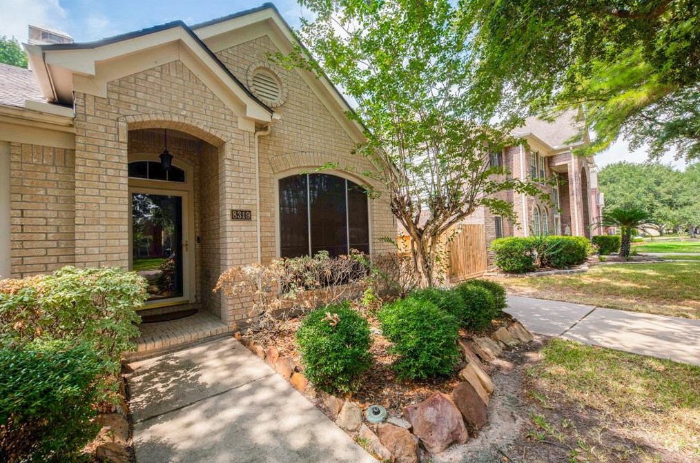 8319 Broken Timber Way, Houston, TX 77095-4566