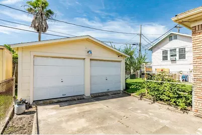 4917 Austin Drive, Galveston, TX 77551 - Photo 26