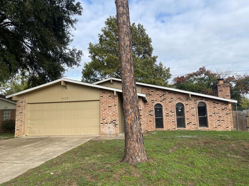 7379 Addicks Clodine Rd, Houston, TX 77083