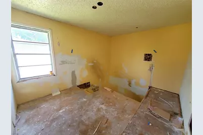 1101 4th Avenue N, Texas City, TX 77590 - Photo 4