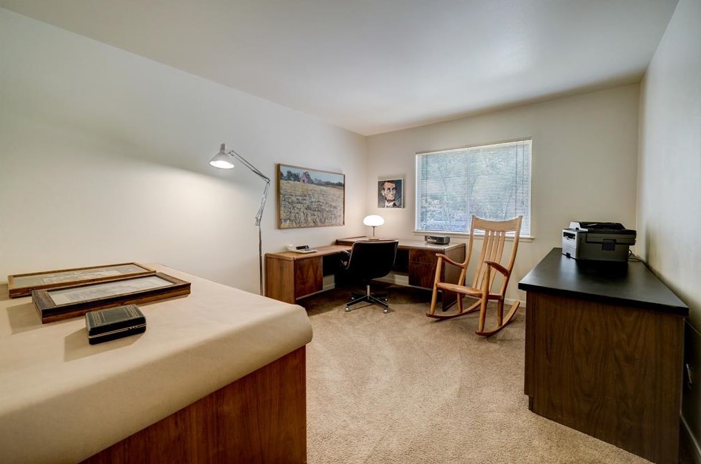 12434 Huntingwick Dr, Houston TX  77024-4906 exterior