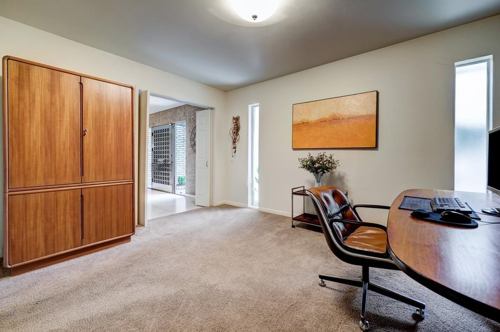 12434 Huntingwick Dr, Houston TX  77024-4906 exterior