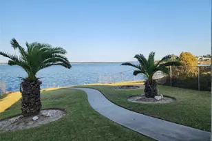231 Key Largo Loop, Point Blank, TX 77364 - Photo 6
