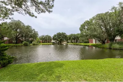 12203 Ashley Circle Drive E, Houston, TX 77071 - Photo 4