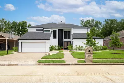 12203 Ashley Circle Drive E, Houston, TX 77071 - Photo 1
