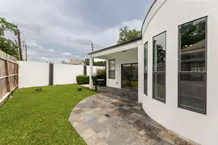 12203 Ashley Cir Dr E, Houston, TX 77071 - Photo 6