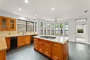 12203 Ashley Cir Dr E, Houston, TX 77071 - Photo 22