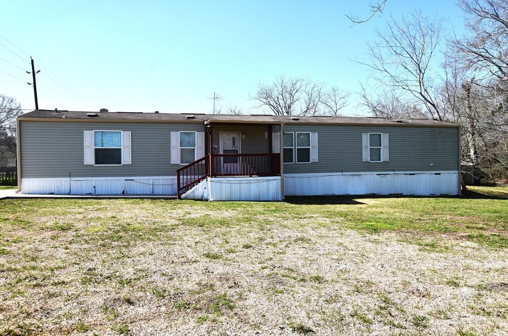 215 Live Oak St, Crosby TX  77532-5845 exterior