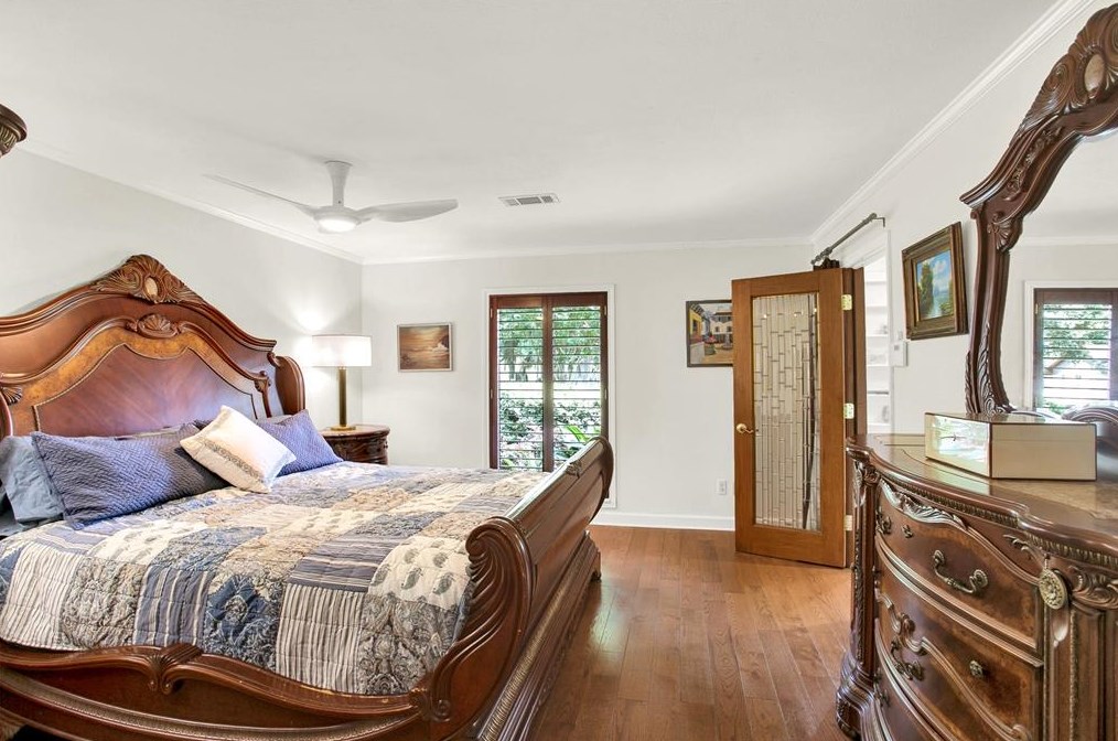 18507 Prince William Ln, Houston TX  77058-4222 exterior
