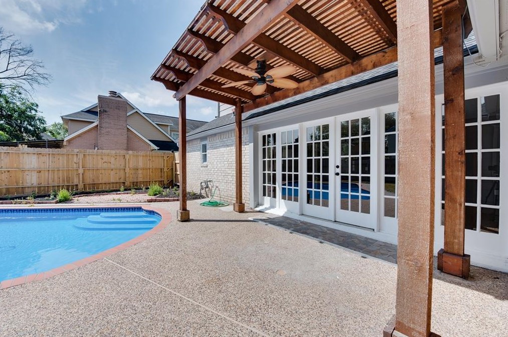 4103 Club Valley Dr, Houston, TX 77082-4133