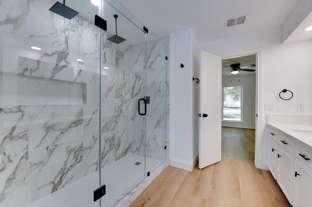 4103 Clb Vly Dr, Houston TX  77082-4133 exterior