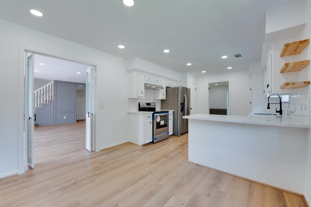 4103 Clb Vly Dr, Houston TX  77082-4133 exterior
