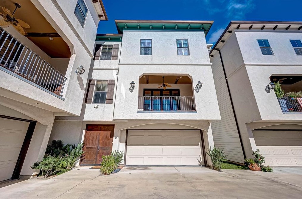 5708 Dolores St, Houston, TX 77057-6092