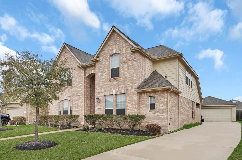 22510 Two Lakes Dr, Tomball, TX 77375-2136