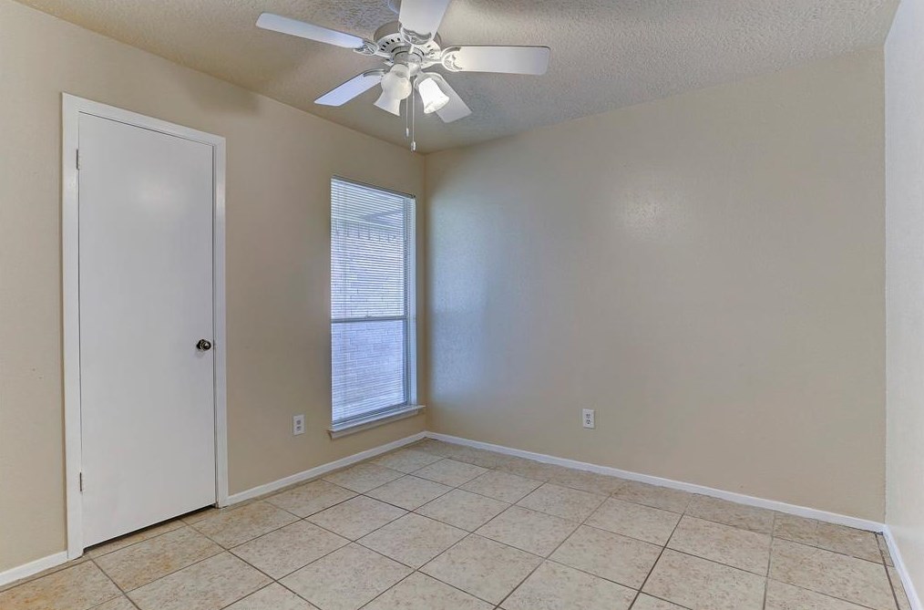 1703 Meadow Green Dr, Missouri City, TX 77489