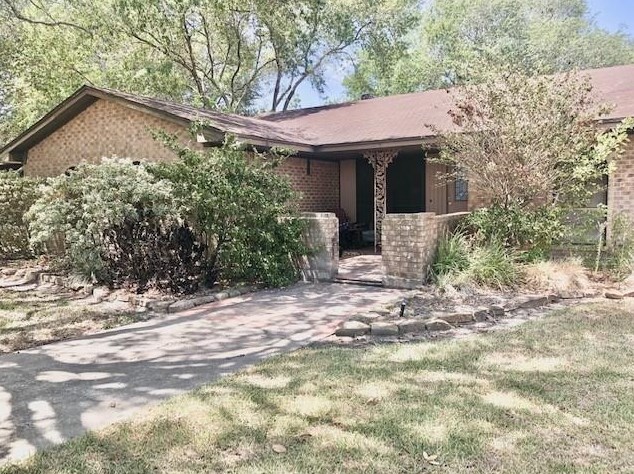 377 Brent St, Jones Creek, TX 77437-9122