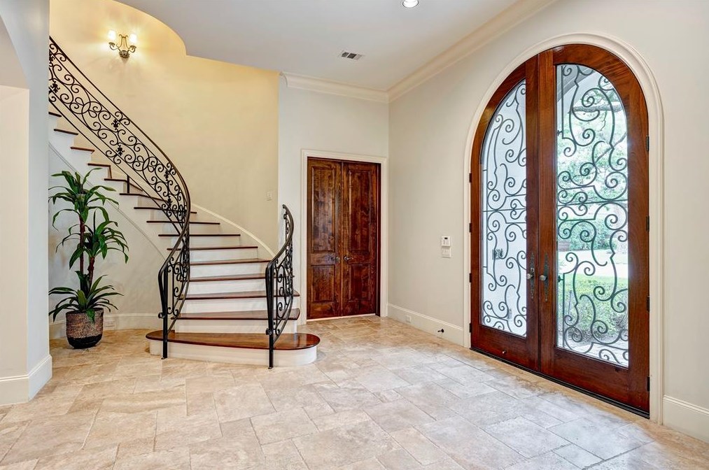 4501 Shetland Ln, Houston, TX 77027-5517