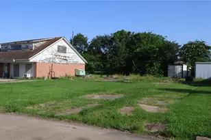 17202 Woodburn Dr, Houston, TX 77049 - Photo 18