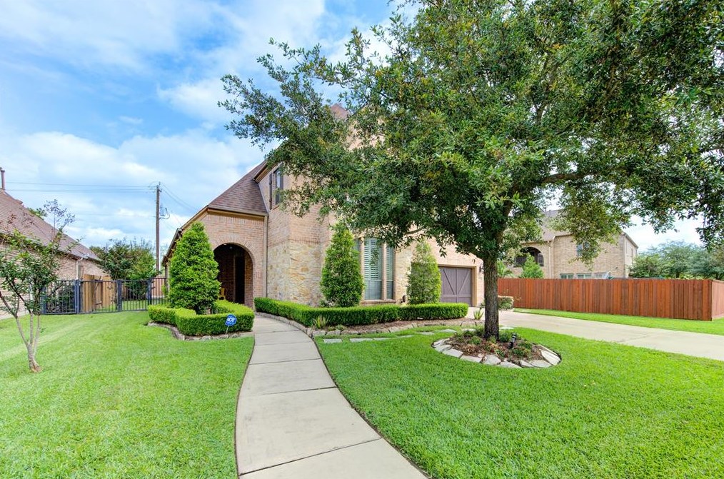 14434 Tivoli Dr, Houston TX  77077-1045 exterior