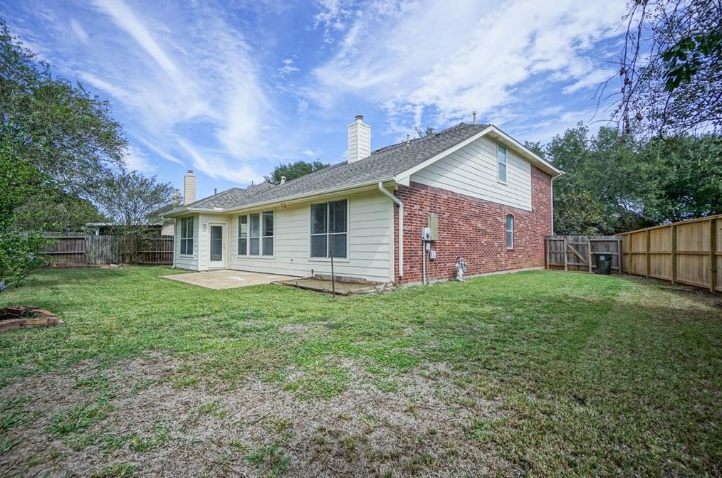 918 Featherbrook Ct, Sugar Land, TX 77479